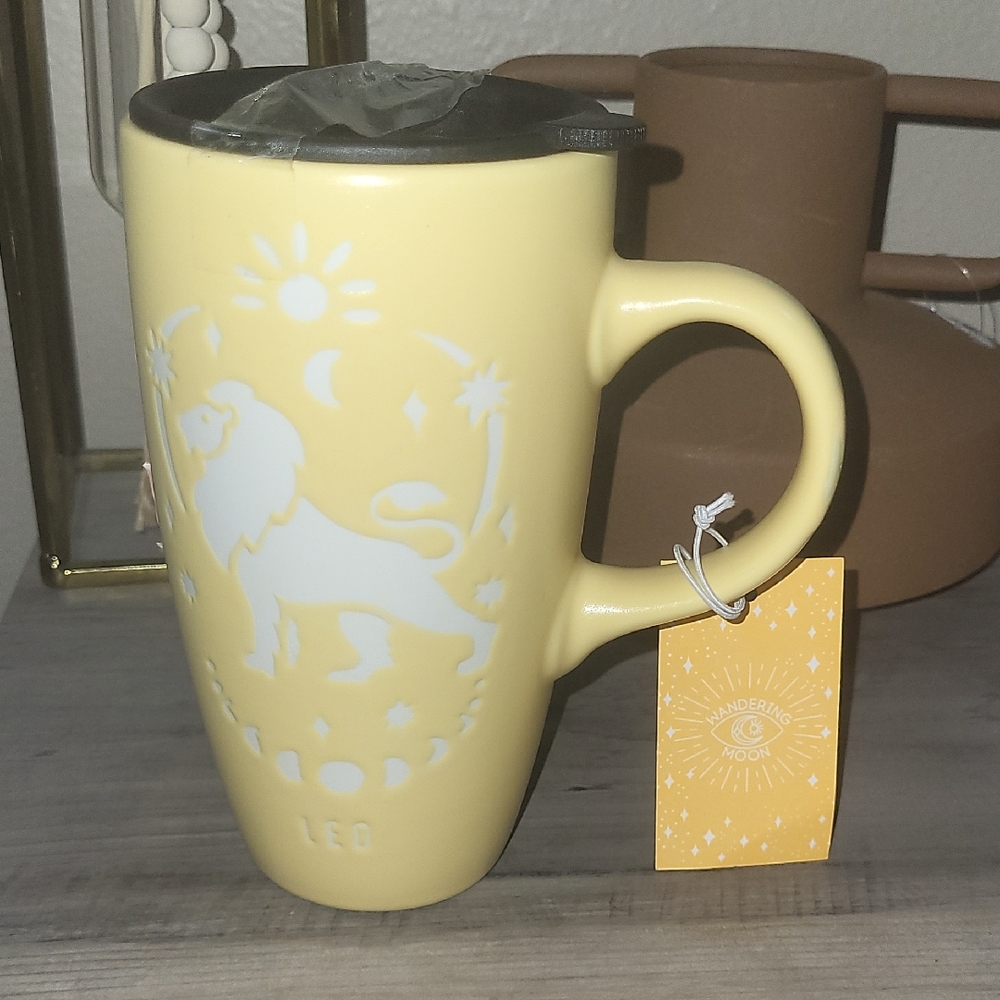 Wandering Moon Leo Yellow Ceramic Travel Mug With Lid. NEW . Microwave & Dishw.